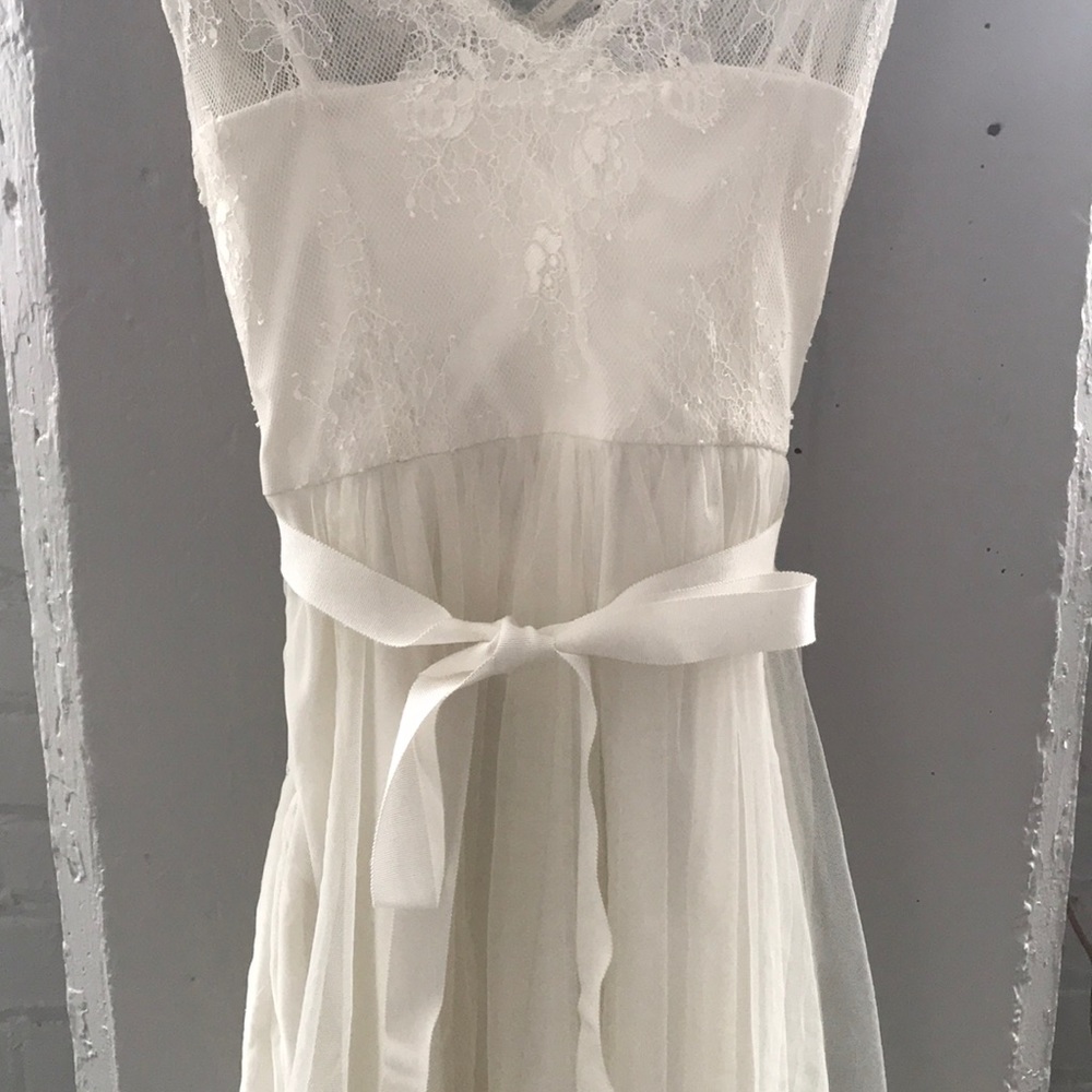 BHLDN hiterhto bridal shower/rehearsal dress - Picture 5 of 7
